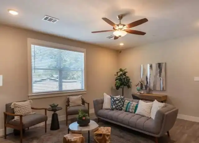 Property at 1620 Oak Tree Dr Unit 1002, Houston, TX, 77080, 1 bed, 1 bath, [object Object]