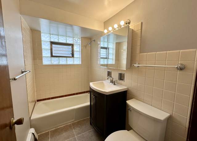 Photo of 11830 S Karlov Ave Unit 2E, Alsip, IL 60803