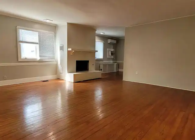 Property at 201 S Broadway St Unit 5, Georgetown, KY, 40324, 2 beds, 1 bath, [object Object]