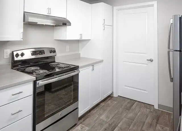 Property at Stonesthrow Apartments - 6455 SW Nyberg Ln, Tualatin, OR, 97062, 1 bed, 1 bath, [object Object]