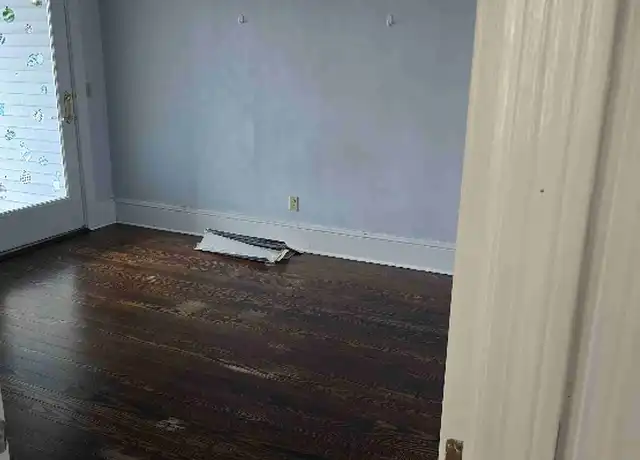 Property at 4 Rodney St Unit 3, New Bedford, MA, 02744, 2 beds, 1 bath, [object Object]