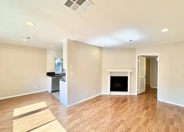 Property at 104 N Clark Dr Unit 108, Los Angeles, CA, 90048, 2 beds, 2 baths, [object Object]