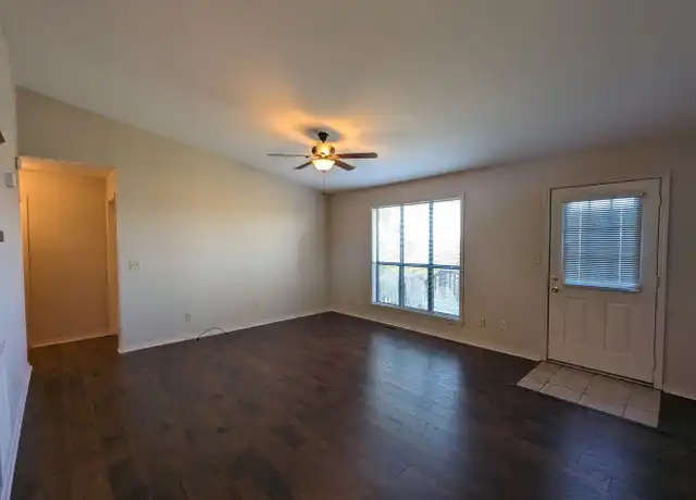 Property at 3 Fox Run Ln Apt 3, Batesville, AR, 72501, 2 beds, 2 baths, [object Object]