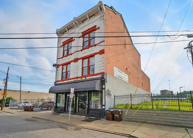 Property at 3032 Colerain Ave Unit 2, Cincinnati, OH, 45225, 3 beds, 1 bath, [object Object]