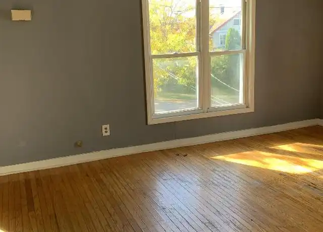 Property at 306 E Prospect Ter, Freeport, IL, 61032, 2 beds, 1 bath, [object Object]