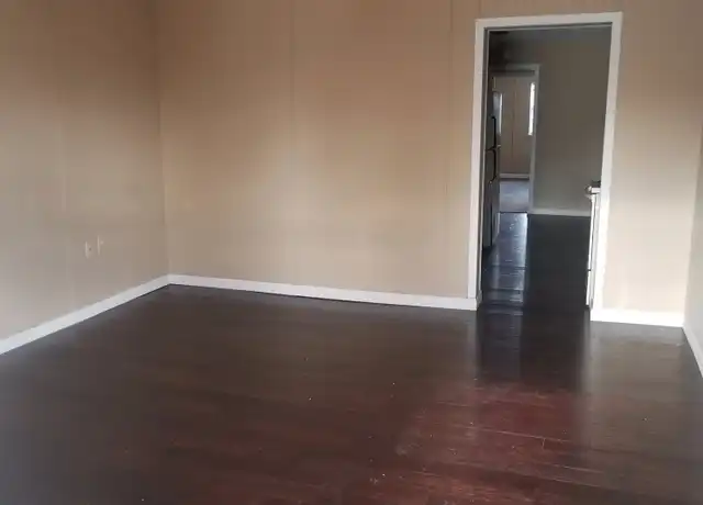 Property at 904 E High St Unit F, Jefferson City, MO, 65101, 2 beds, 1 bath, [object Object]