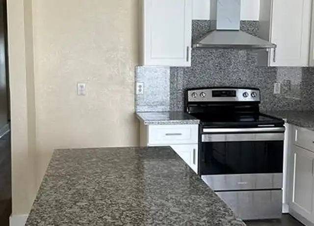 Property at 1615 Palcio Real Dr, Houston, TX, 77047, 3 beds, 2 baths, [object Object]