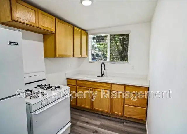 Property at 23830 Newhall Ave Unit J, Santa Clarita, CA, 91321, 1 bed, 1 bath, [object Object]