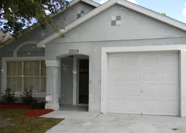 Property at 5208 Regal Oak Cir, Orlando, FL, 32810, 3 beds, 2 baths, [object Object]