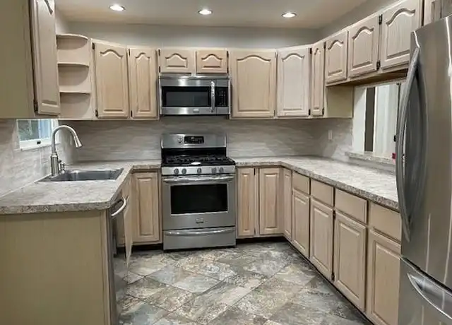 Property at 121 Ridge St Unit 1, Pearl River, NY, 10965, 3 beds, 1.5 baths, [object Object]