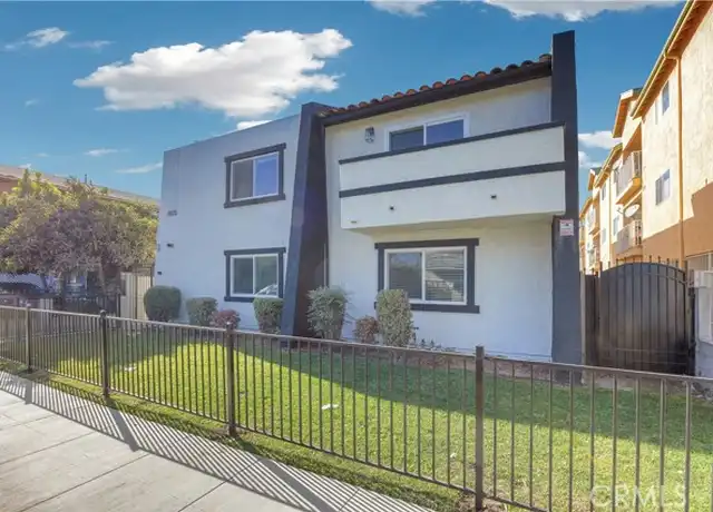 Property at 1075 Molino Ave Unit 4, Long Beach, CA, 90804, 2 beds, 2 baths, [object Object]