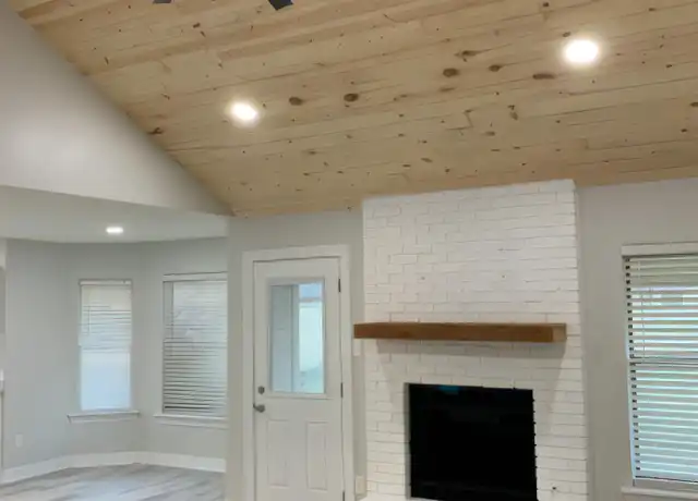 Property at 5313 Susanna Dr, Bossier City, LA, 71112, 3 beds, 2 baths, [object Object]