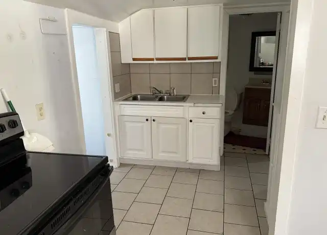 Property at 134 Pearl St Unit 134, Painesville, OH, 44077, 3 beds, 1 bath, [object Object]