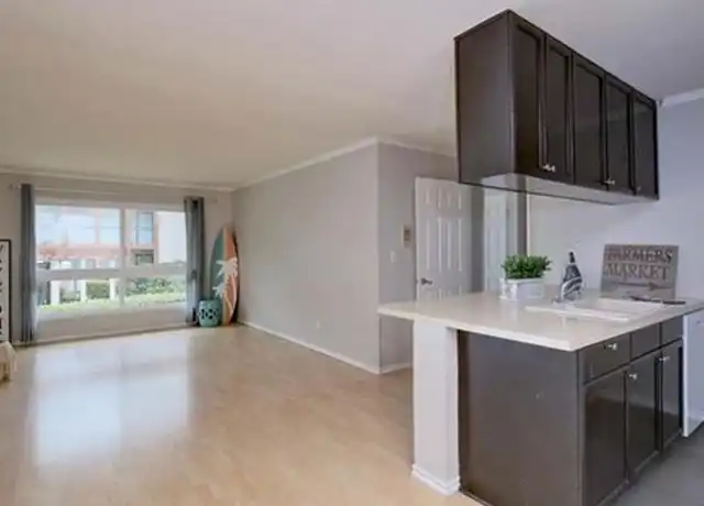 Property at 5585 E Pacific Coast Hwy #145, Long Beach, CA, 90804, 1 bed, 1 bath, [object Object]