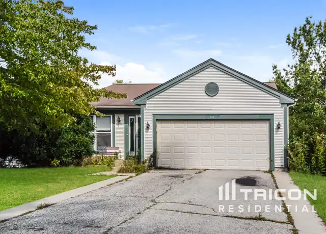 Property at 924 Deer Trl, Round Lake Beach, IL, 60073, 4 beds, 3 baths, [object Object]