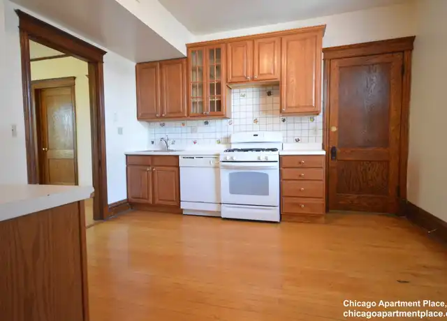 Property at 3806 N Greenview Ave Unit 3, Chicago, IL, 60613, 2 beds, 1 bath, [object Object]