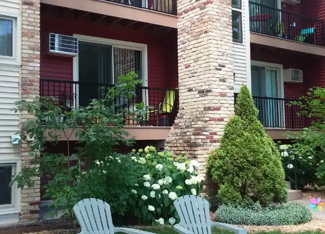Property at 3246 Douglas Dr N Unit 203, Minneapolis, MN, 55422, 3 beds, 1.5 baths, [object Object]