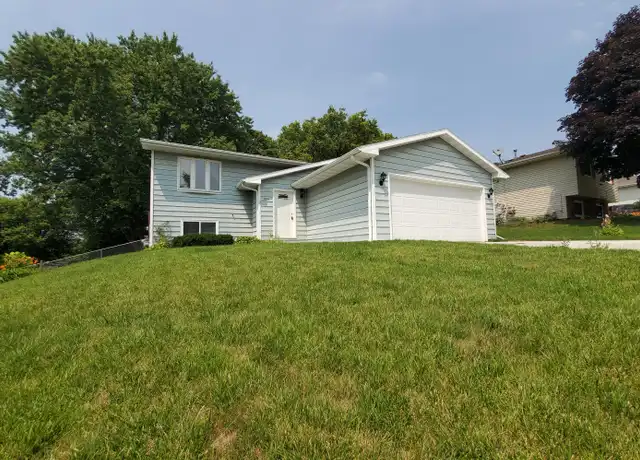 Property at 3845 10th Ave SW, Rochester, MN, 55902, 4 beds, 2 baths, [object Object]