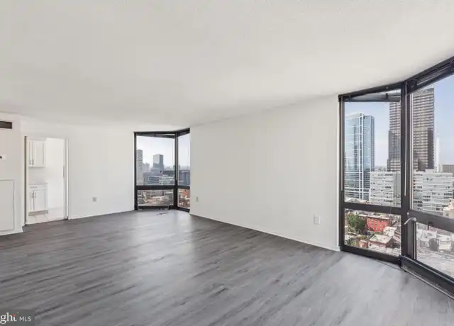 Property at 2020 Walnut St Unit 21B, Philadelphia, PA, 19103, 2 beds, 2 baths, [object Object]