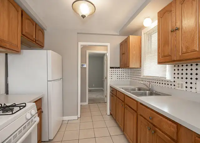 Property at 24450 Hawthorne Dr, Euclid, OH, 44117, 3 beds, 2 baths, [object Object]