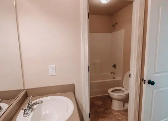 Property at 1532 Middleton Dr, Monroe, GA, 30655, 5 beds, 3 baths, [object Object]