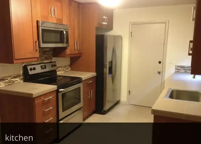 Property at 2802 SE 67th Ave Unit 1, Portland, OR, 97206, 3 beds, 2 baths, [object Object]