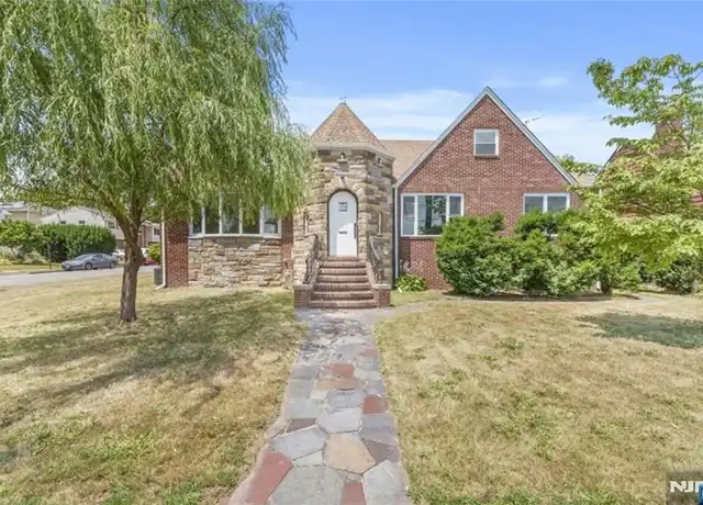 Property at 532 Piaget Ave Unit 1st Flr, Clifton, NJ, 07011, 5 beds, 2 baths, [object Object]