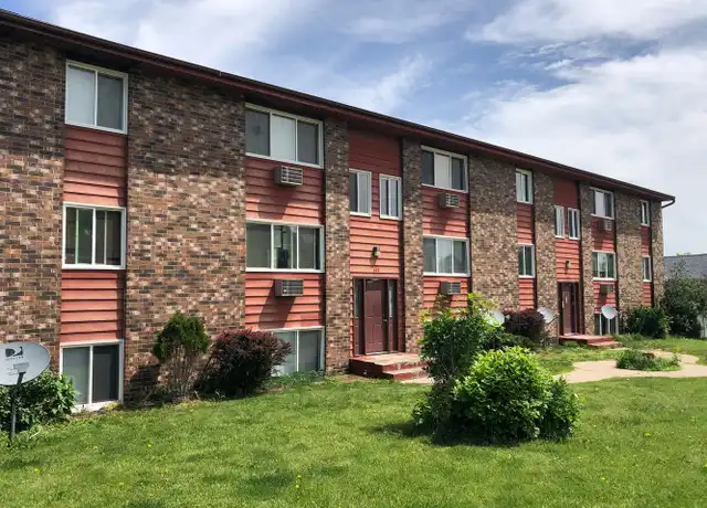 Property at 1 Bedroom in a Great Location - 640 16th Ave SW, Cedar Rapids, IA, 52404, 1 bed, 1 bath, [object Object]