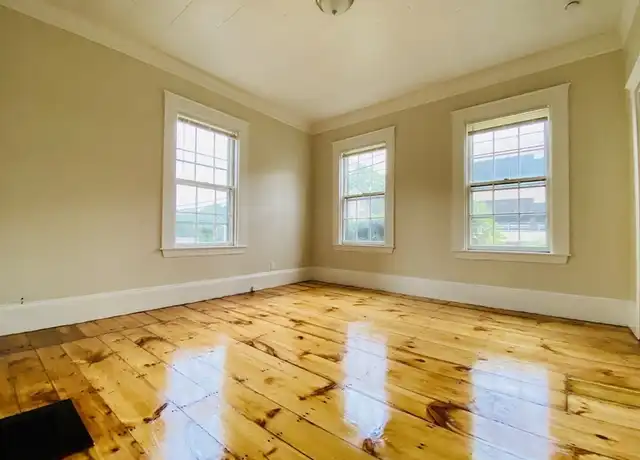 Property at 16 Montvale Ave Unit 1, Stoneham, MA, 02180, 3 beds, 1 bath, [object Object]