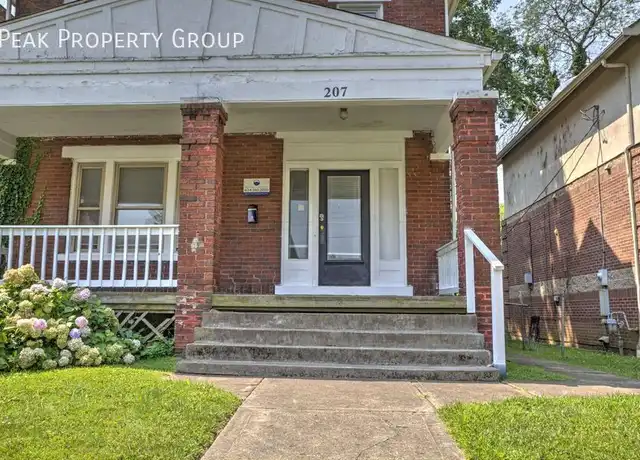 Property at 207 E Lane Ave, Columbus, OH, 43201, 1 bed, 3 baths, [object Object]