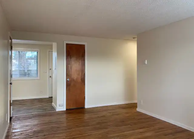 Property at 2402 E 8th St Unit 2408, Vancouver, WA, 98661, 1 bed, 1 bath, [object Object]