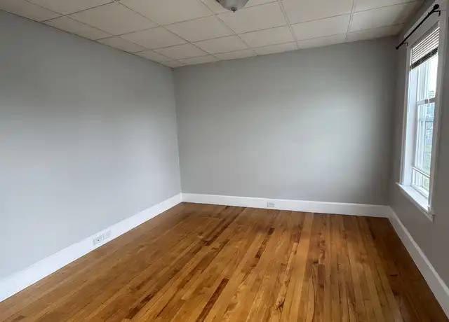 Property at 47 Windham St Unit 2, Worcester, MA, 01610, 3 beds, 1 bath, [object Object]