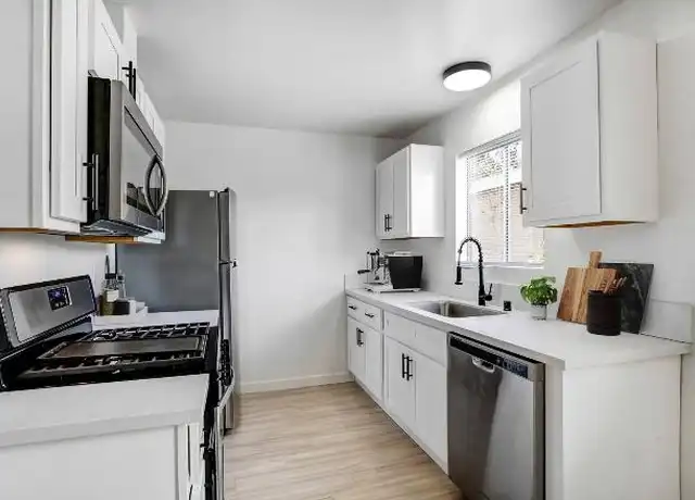 Property at 3098 Channel Dr, Ventura, CA, 93003, 2 beds, 1 bath, [object Object]