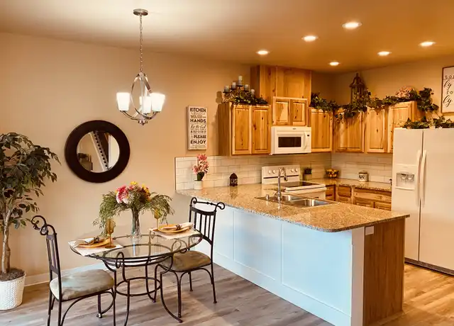 Property at 4500 Rosencrans St Unit B, West Richland, WA, 99353, 3 beds, 2 baths, [object Object]