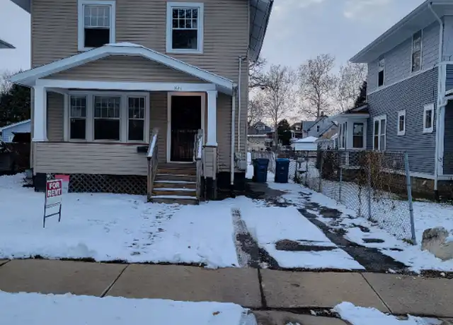 Property at 821 Talma St, Aurora, IL, 60505, 3 beds, 2 baths, [object Object]