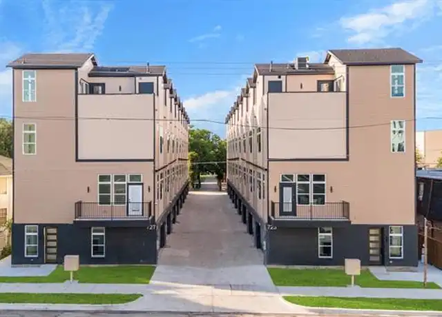 Property at 727 W 10th St Unit 103, Dallas, TX, 75208, 3 beds, 3.5 baths, [object Object]