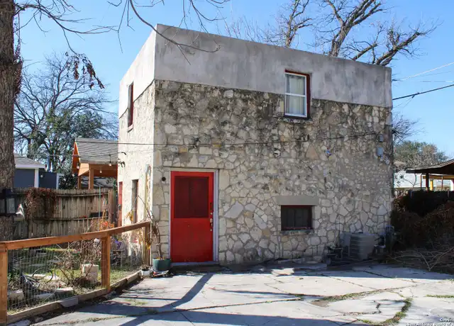 Property at 1541 W Mulberry Ave, San Antonio, TX, 78201, 1 bed, 2 baths, [object Object]