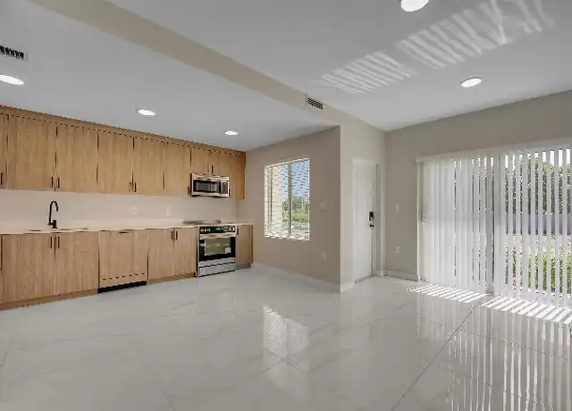 Property at 13829 SW 262nd Ln, Homestead, FL, 33032, 4 beds, 4 baths, [object Object]