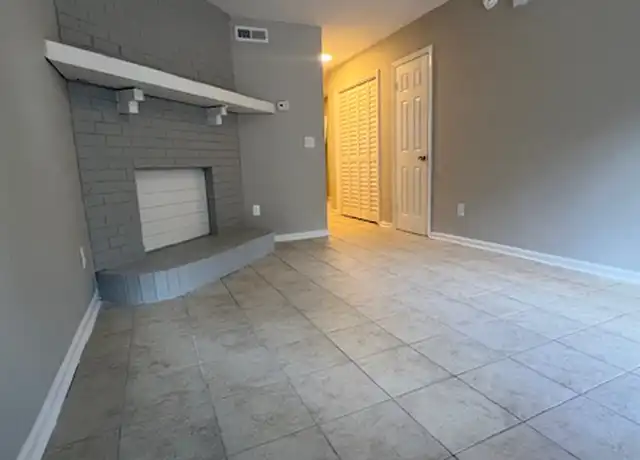 Property at 7644 Hunters Ridge Ln Unit 7644, North Charleston, SC, 29420, 3 beds, 1.5 baths, [object Object]