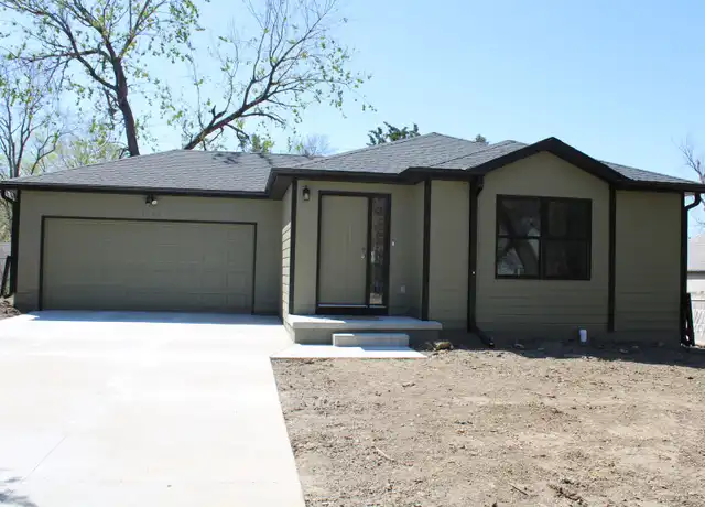 Property at 1245 Adams St, Lincoln, NE, 68521, 4 beds, 3 baths, [object Object]