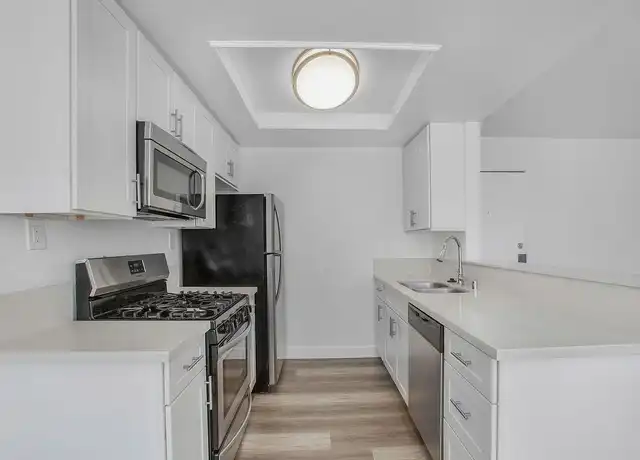 Property at Deccan Villas - 1533 N Martel Ave, Los Angeles, CA, 90046, 1 bed, 1.5 baths, [object Object]