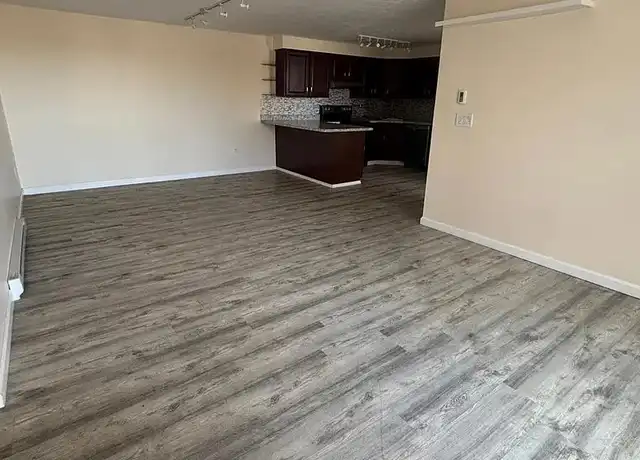 Property at 10 Hulbert Rd #23, Worcester, MA, 01603, 2 beds, 1 bath, [object Object]