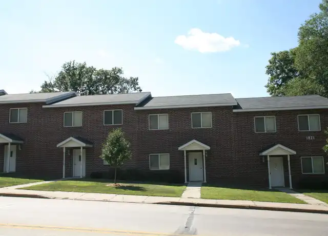 Property at 1821 Broadway St S, Menomonie, WI, 54751, 5 beds, 2 baths, [object Object]
