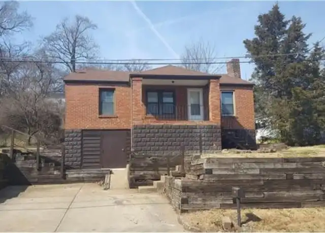 Property at 809 Arline Ave, Saint Louis, MO, 63135, 2 beds, 1 bath, [object Object]