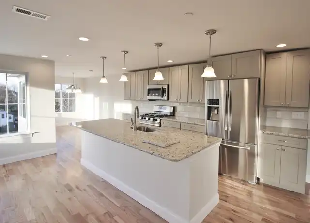 Property at 32 Pine St Unit 4, Oxford, PA, 19363, 3 beds, 2 baths, [object Object]