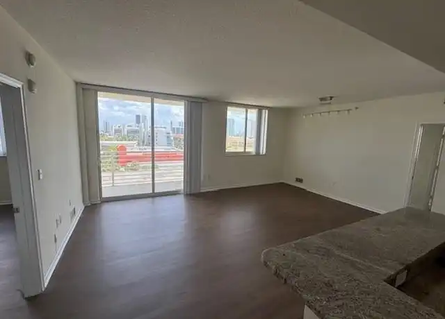 Property at 18800 NE 29th Ave #914, Miami, FL, 33180, 3 beds, 2 baths, [object Object]