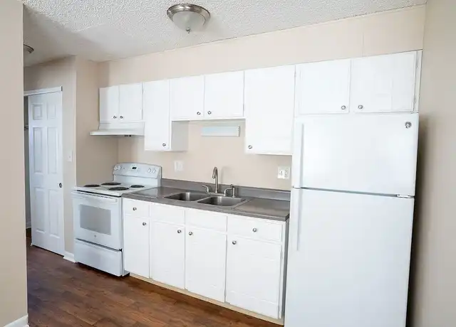 Property at Linda Kay Apartments - 5601 S Delaware St, Littleton, CO, 80120, 1 bed, 1 bath, [object Object]