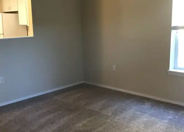Property at 800 NE Roberts Ave Unit 108, Gresham, OR, 97030, 2 beds, 1 bath, [object Object]