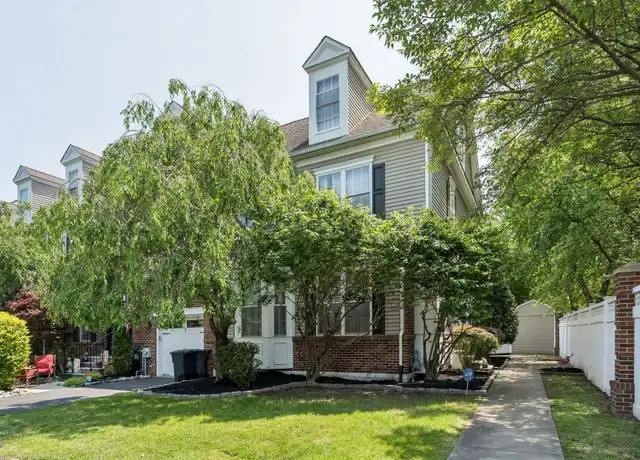 Property at 3521 S Reserve Dr, Philadelphia, PA, 19145, 4 beds, 3 baths, [object Object]
