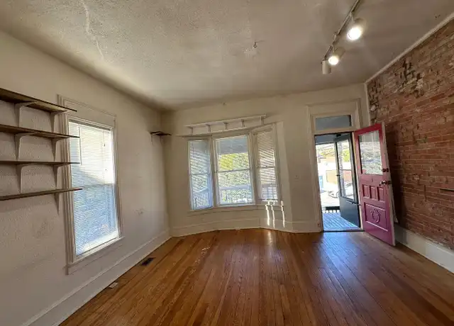 Property at 2338 14th St, Boulder, CO, 80304, 2 beds, 1 bath, [object Object]